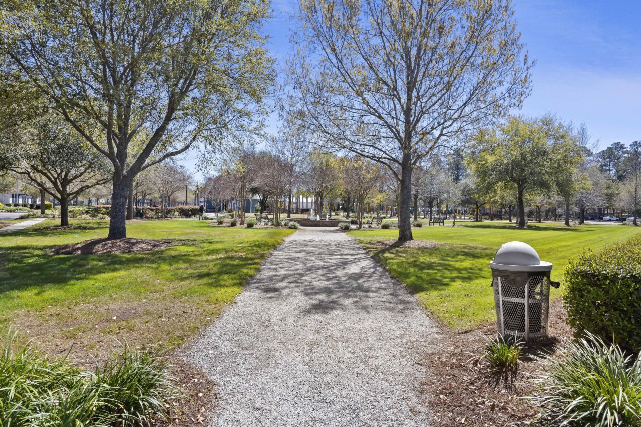 108 Ingleside Drive Photo 5