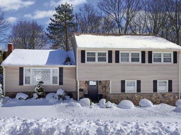 30 Corvair Pl, Wayne, NJ 07470