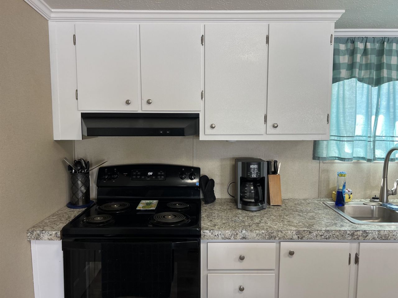 1617 Crystal Lake Dr. Photo 19