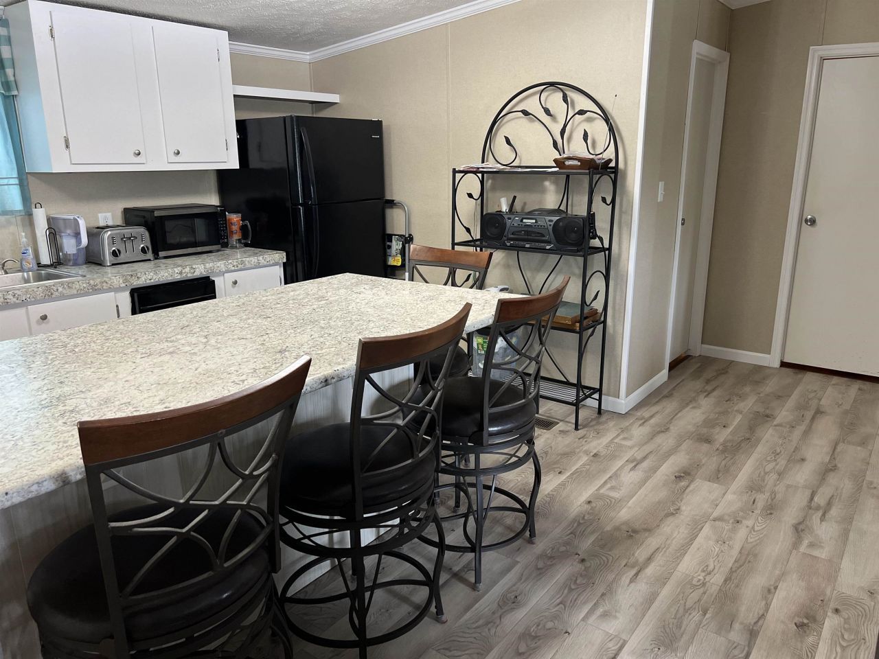 1617 Crystal Lake Dr.  Photo 20