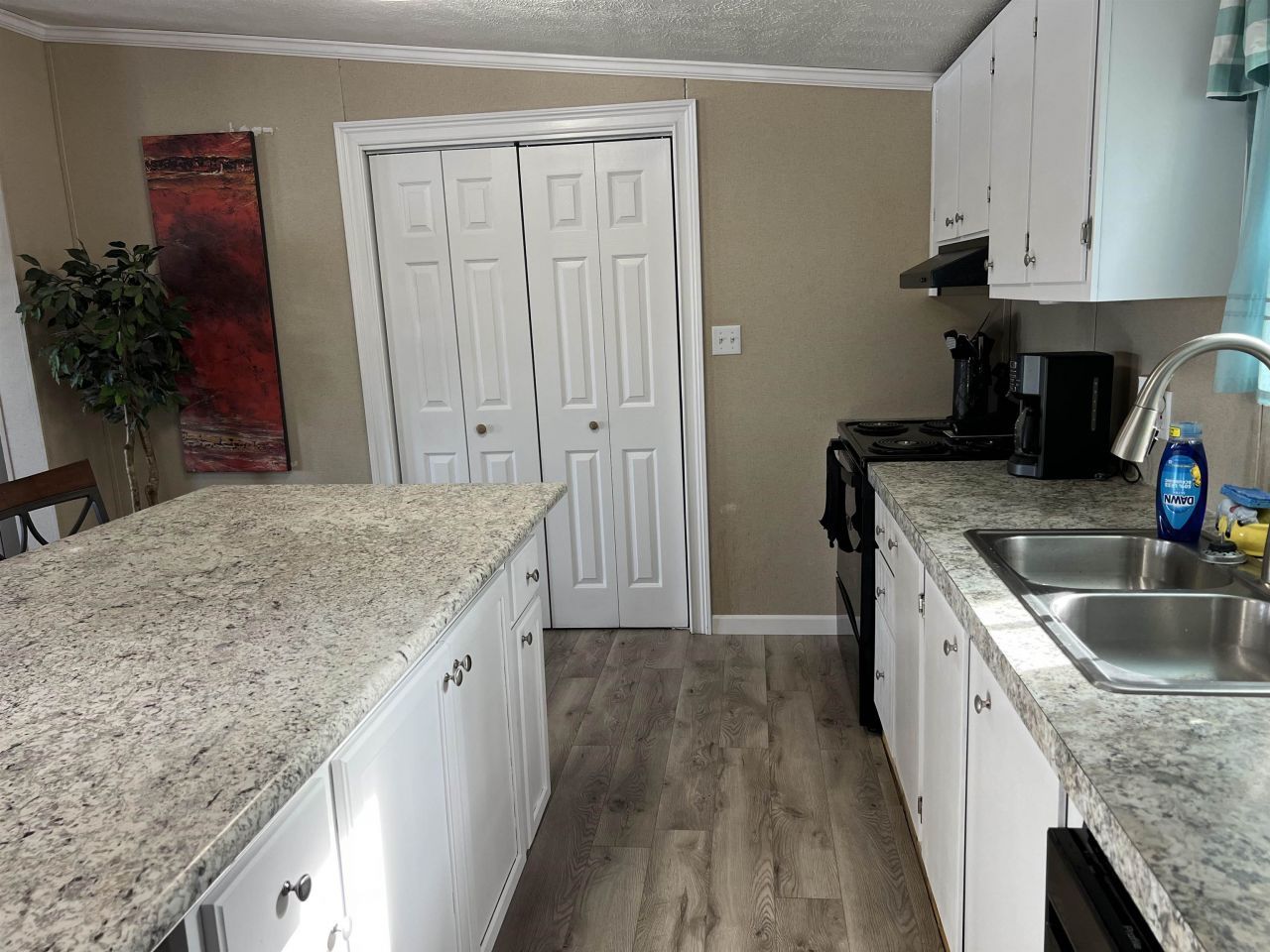 1617 Crystal Lake Dr.  Photo 24