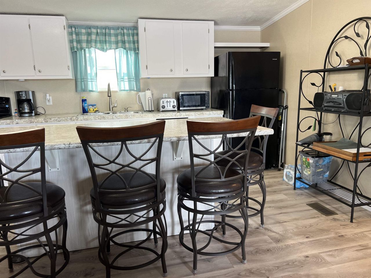 1617 Crystal Lake Dr.  Photo 30