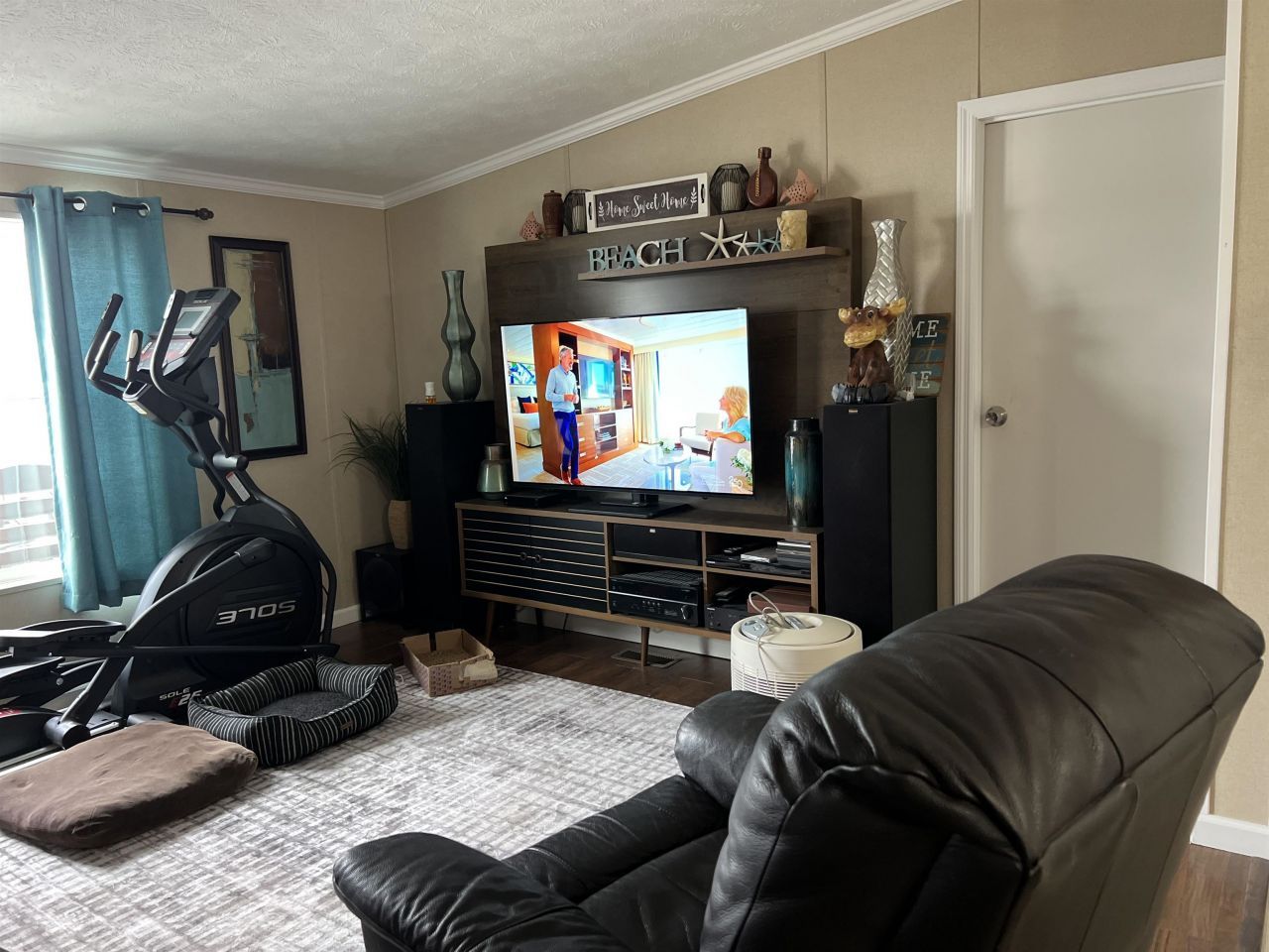 1617 Crystal Lake Dr. Photo 32