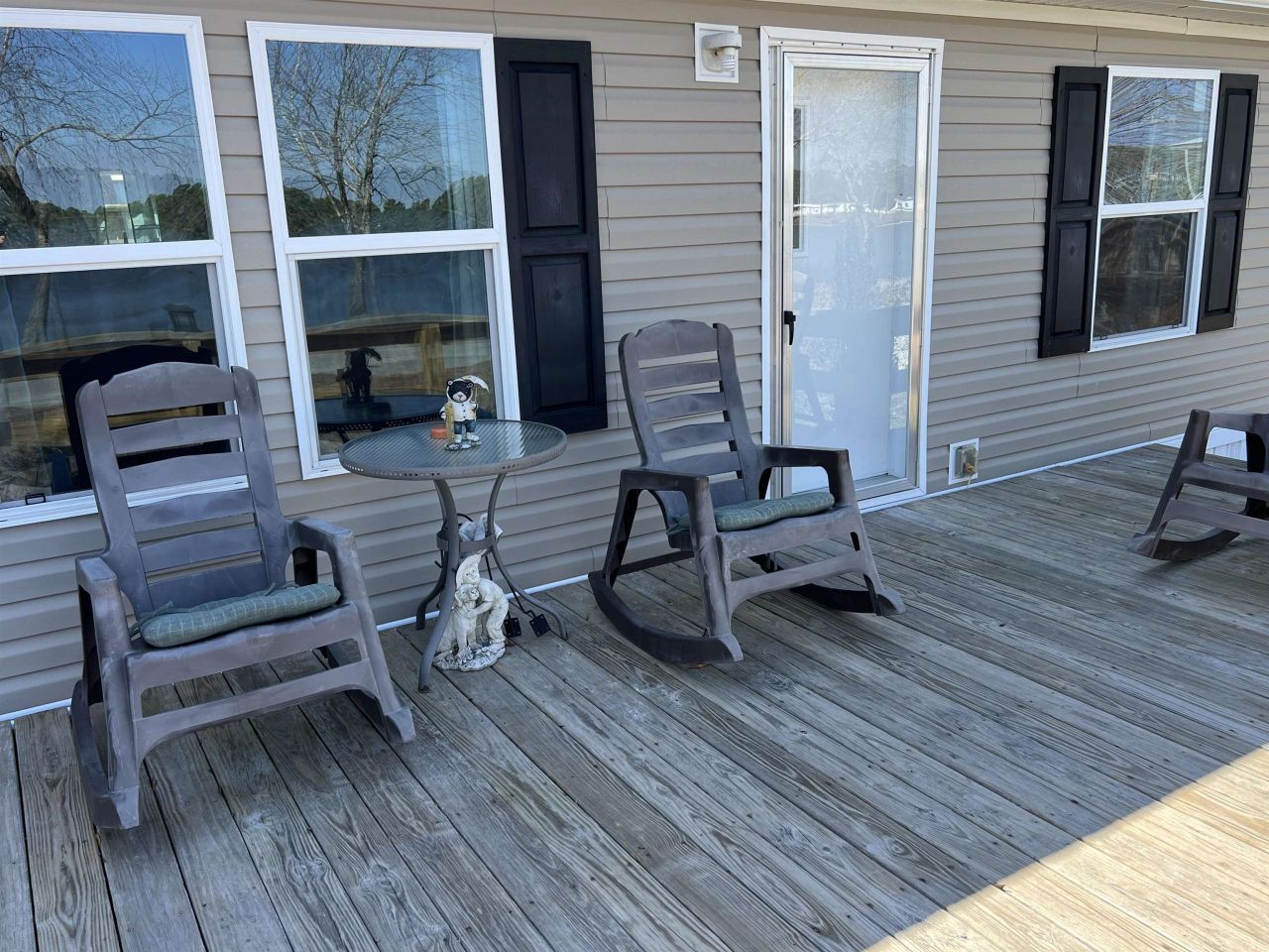 1617 Crystal Lake Dr.  Photo 9