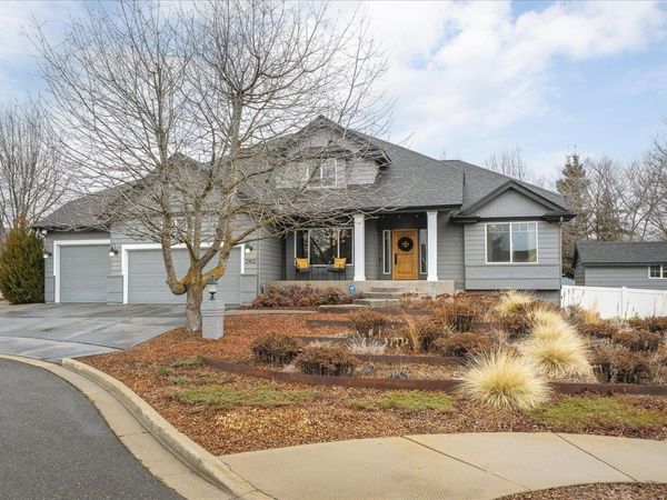 2402 W Carolina Ct, Spokane, WA 99208