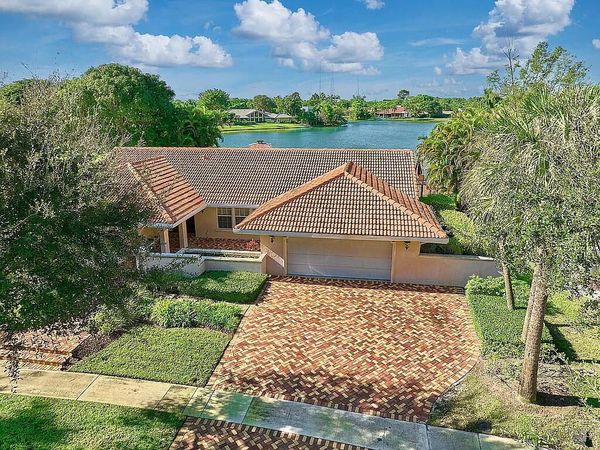 7691 Estrella Circle, Boca Raton, FL 33433