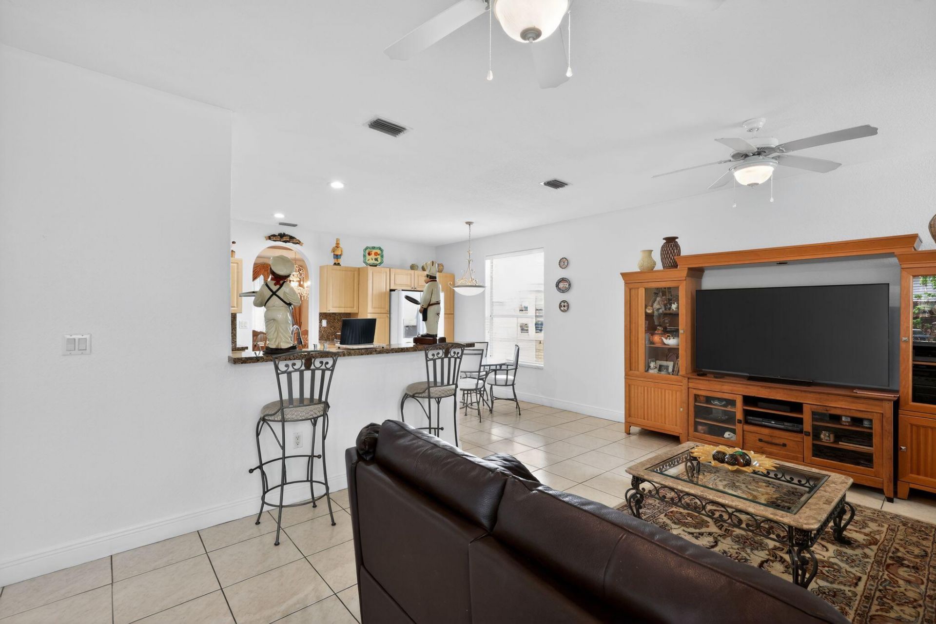 16613 NW 77th Path, Miami Lakes, FL 33016 Photo