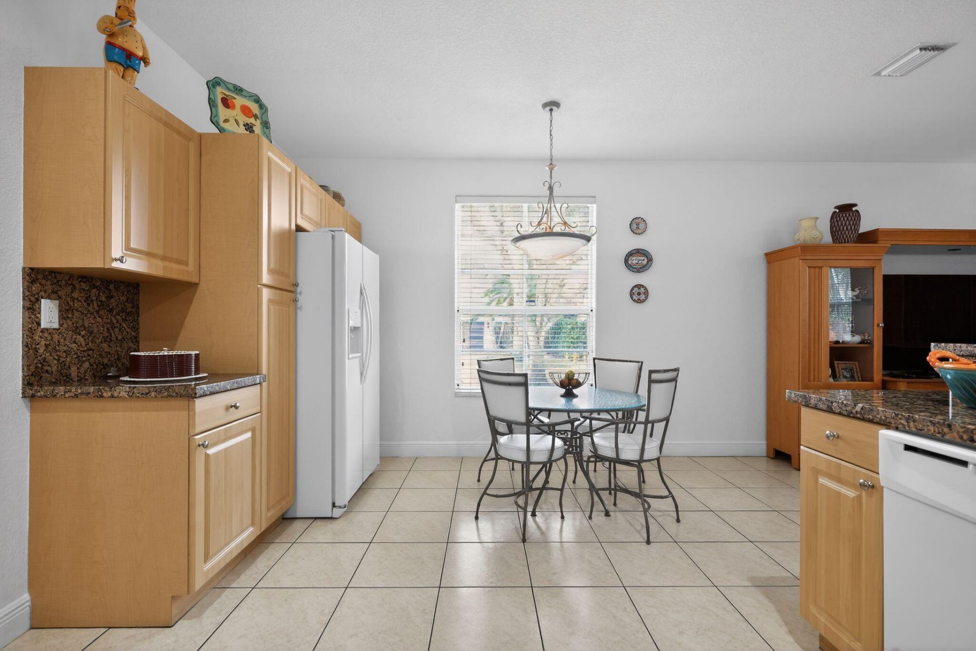 16613 NW 77th Path, Miami Lakes, FL 33016 Photo