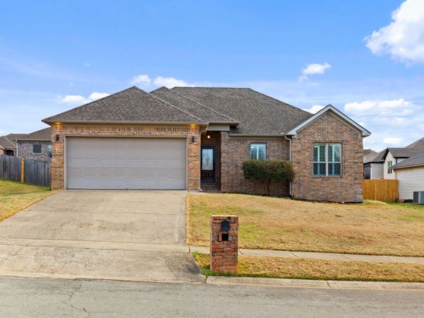 582 Crepe Myrtle Loop, Cabot, AR 72023