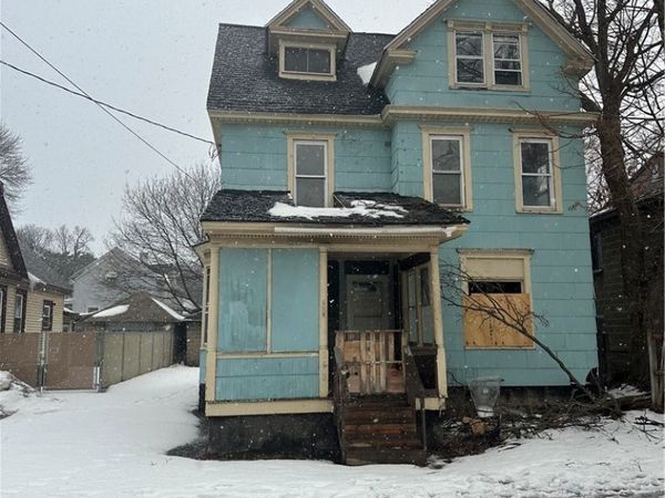 653 E Division Street, Syracuse, NY 13208