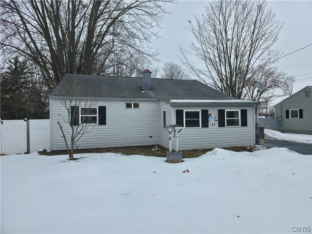 104 Frances Street, Canastota, NY 13032 Main Photo