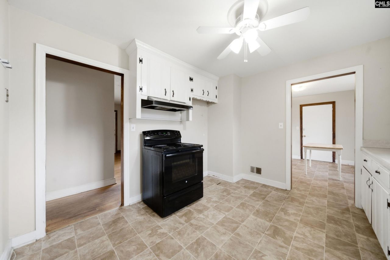 586 Rainbow Circle Photo 10