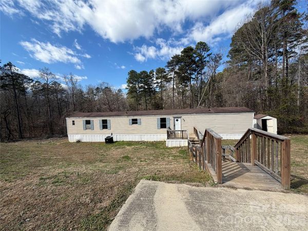 218 Tall Pines Lane, Bessemer City, NC 28016