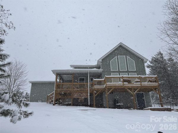 631 Mountain Parkway, Mill Spring, NC 28756