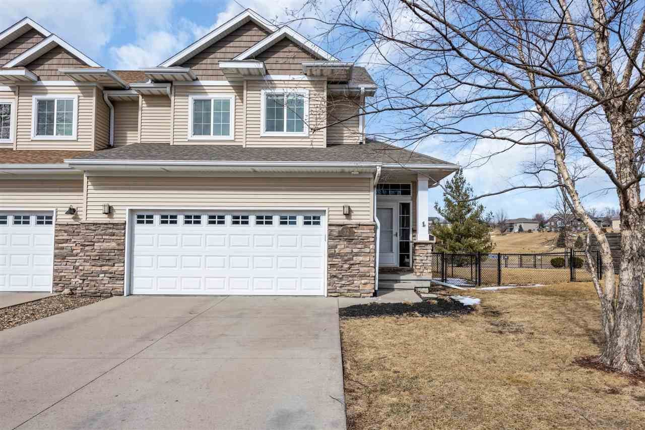 32 Ash Ct, North Liberty, IA 52317 Main Photo