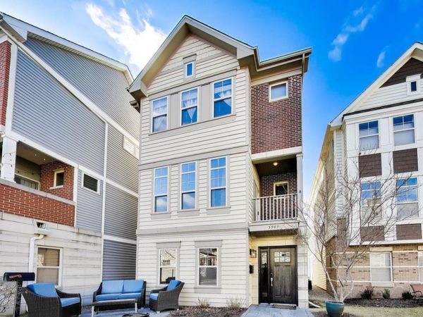 3942 N KOLMAR Avenue, Chicago, IL 60641