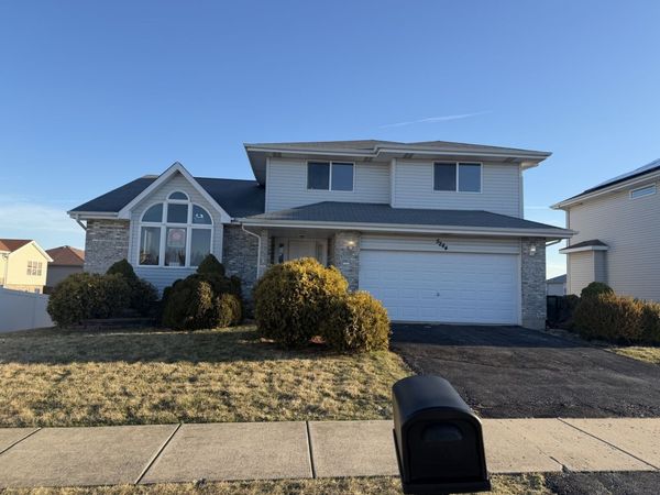 5244 Bentgrass Avenue, Richton Park, IL 60471