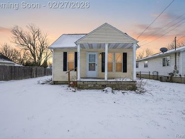5227 Dania Street, Flint Twp, MI 48532