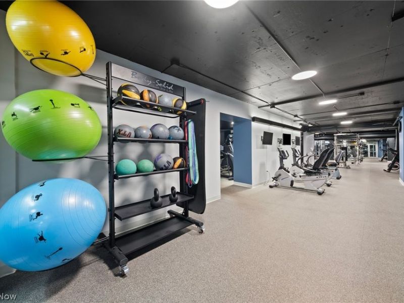 12700 Lake Avenue, Unit 1107, Lakewood, OH 44107 Photo 27