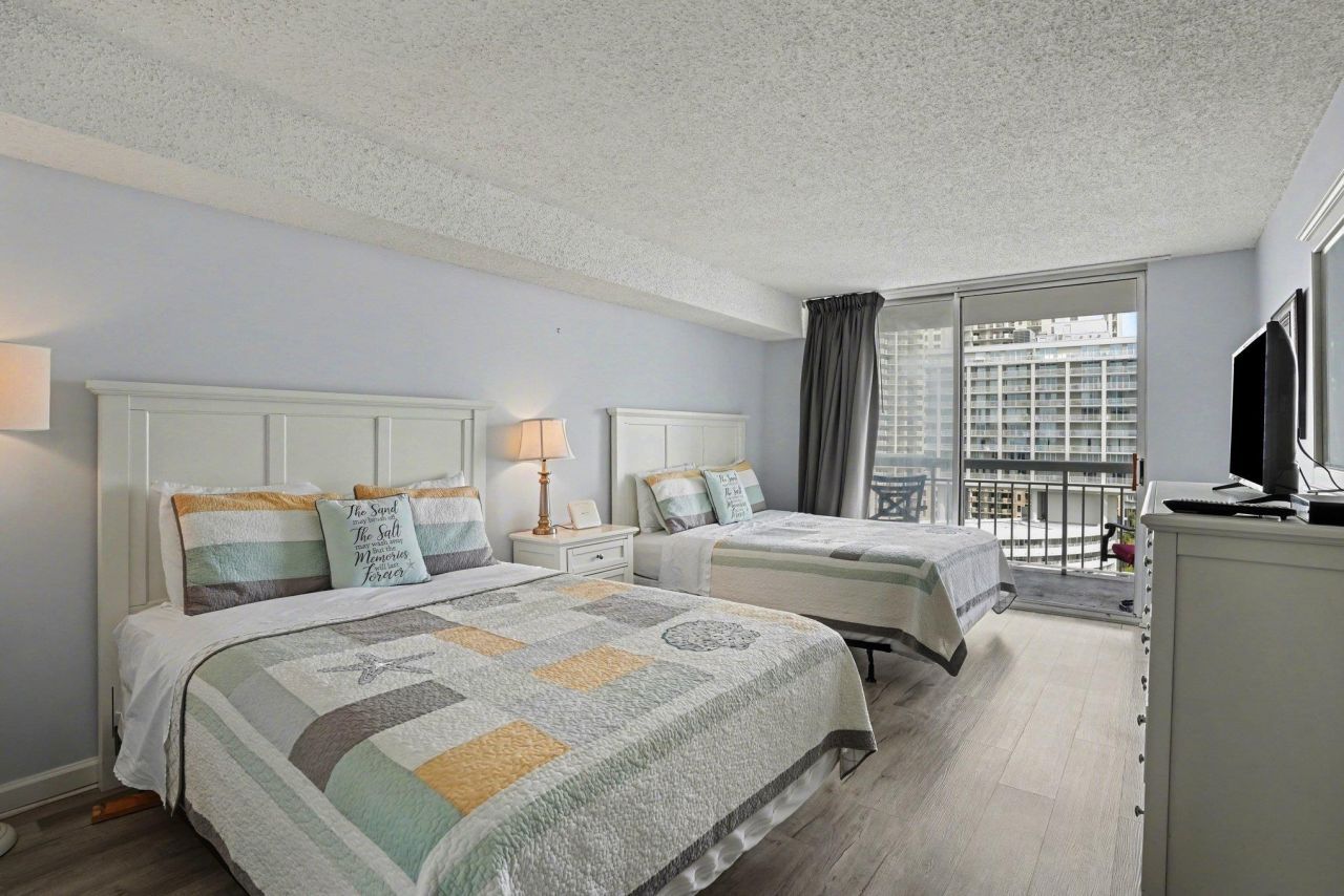 9820 Queensway Blvd. Photo 14