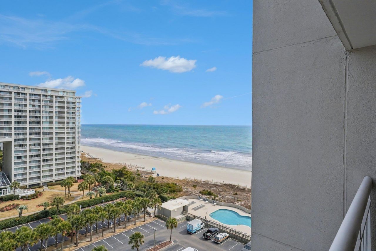 9820 Queensway Blvd. Photo 26