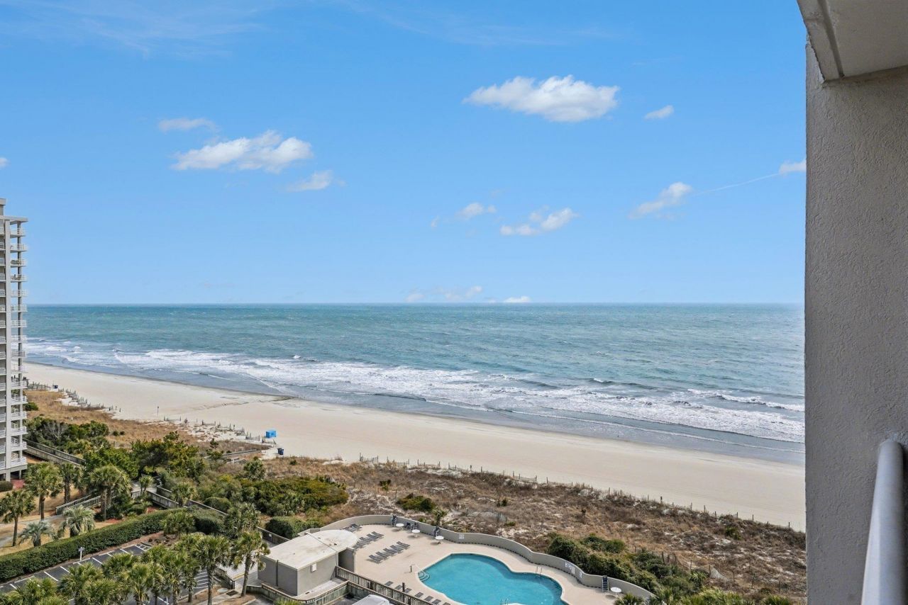 9820 Queensway Blvd.  Photo 30