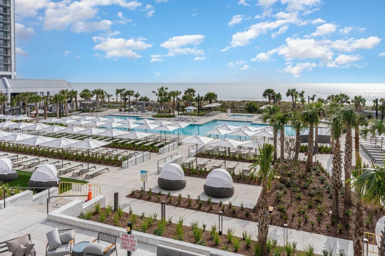 9820 Queensway Blvd. Photo 36