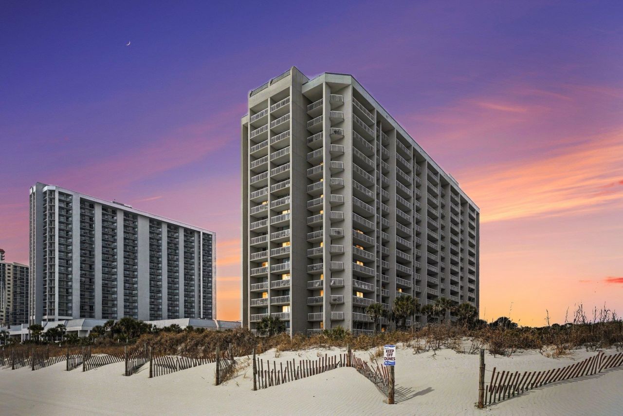 9820 Queensway Blvd.  Photo 42