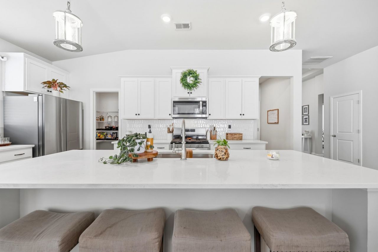 288 Lassoed Circle  Photo 10