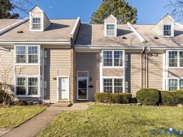 18 Skipwith Green Circle, Henrico, VA 23294