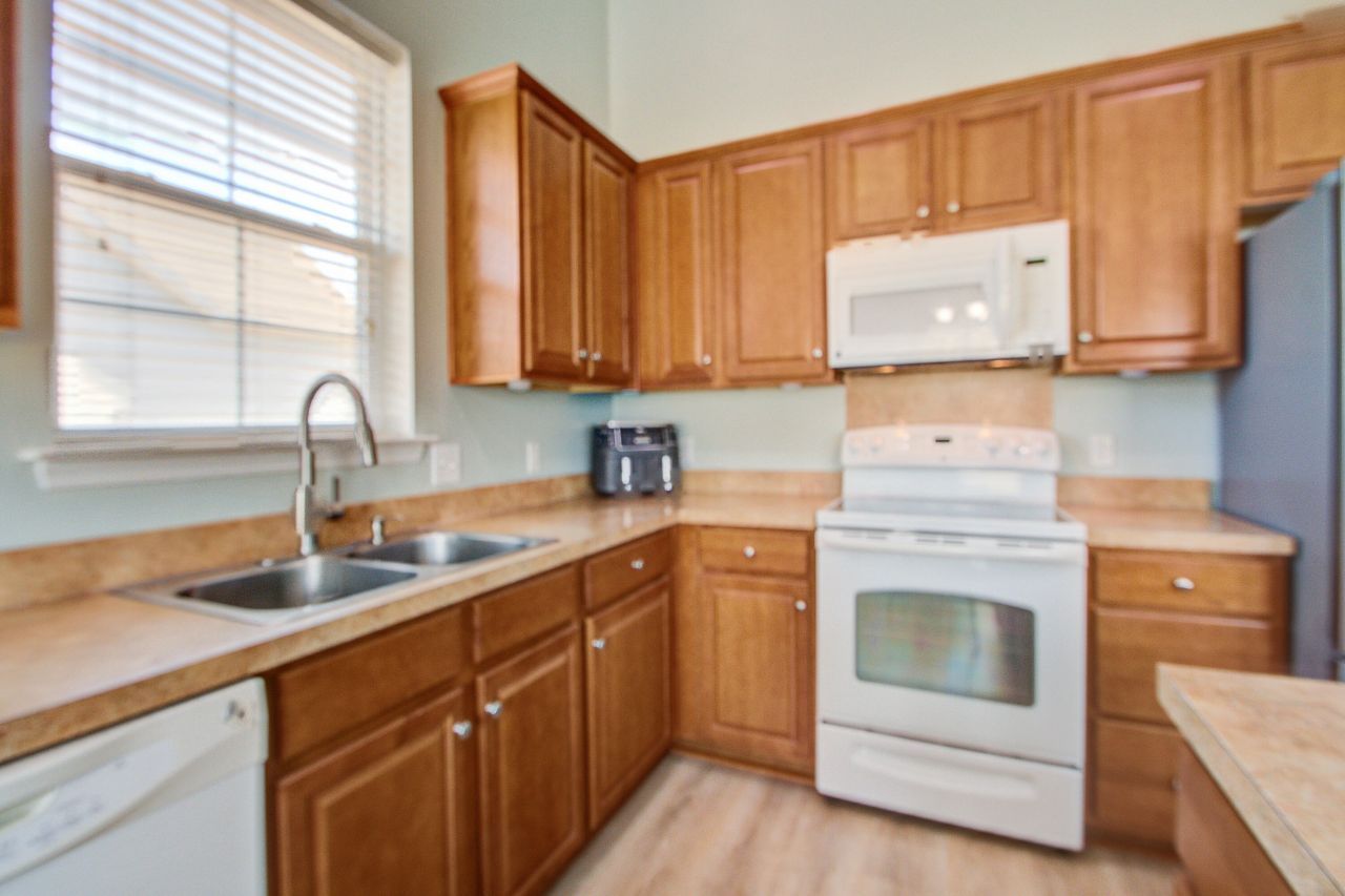 1022 Bridlewood Farms Parkway Photo 12