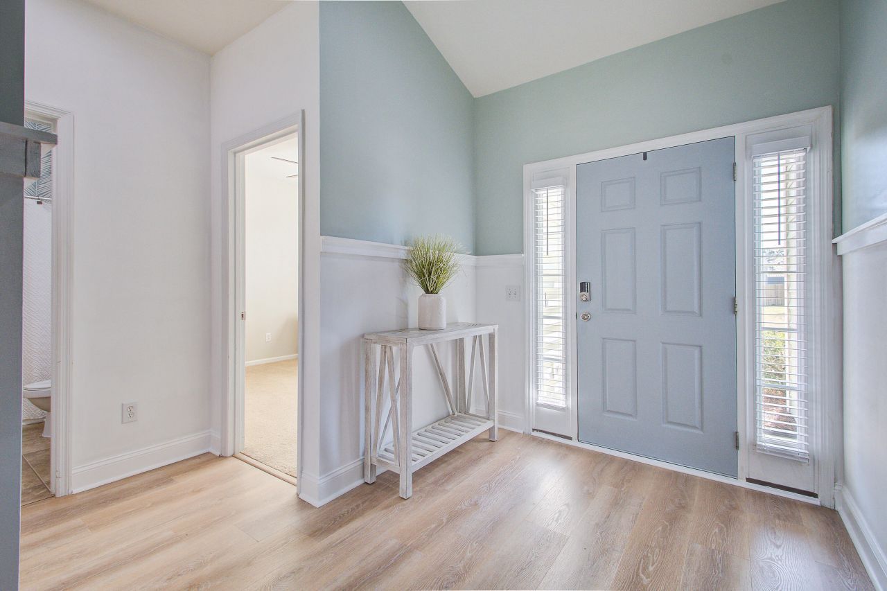 1022 Bridlewood Farms Parkway Photo 4