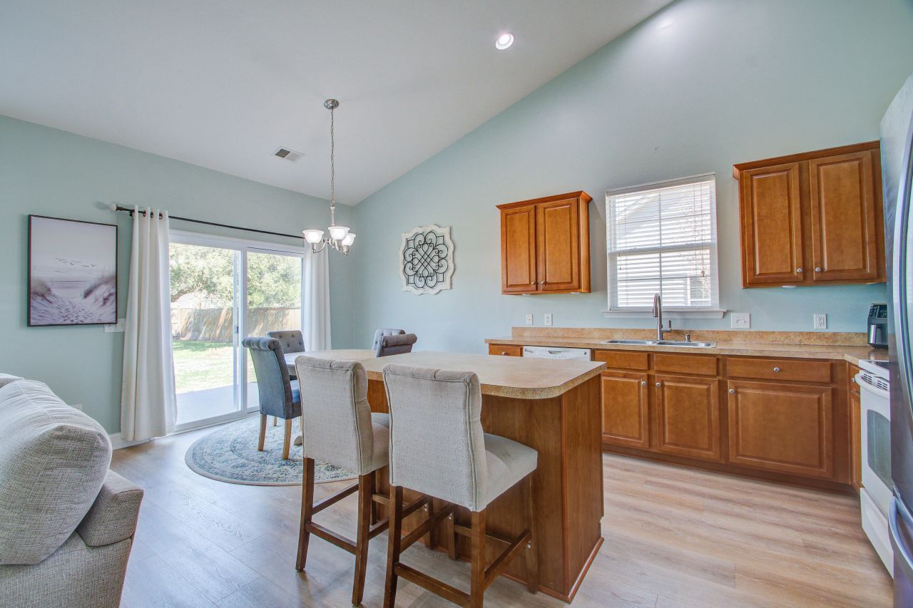 1022 Bridlewood Farms Parkway Photo 9