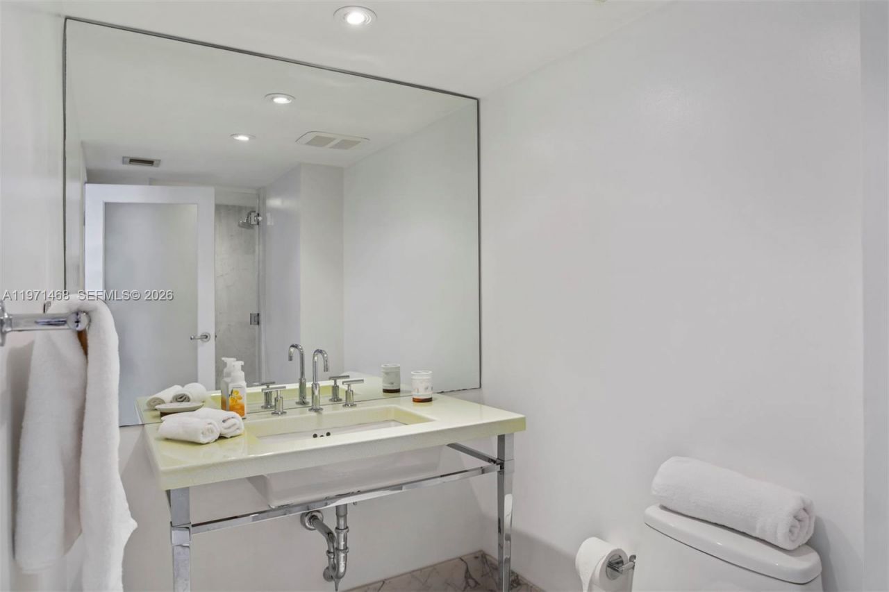 1717 N Bayshore Dr, Unit A-2740, Miami, FL 33132 Photo