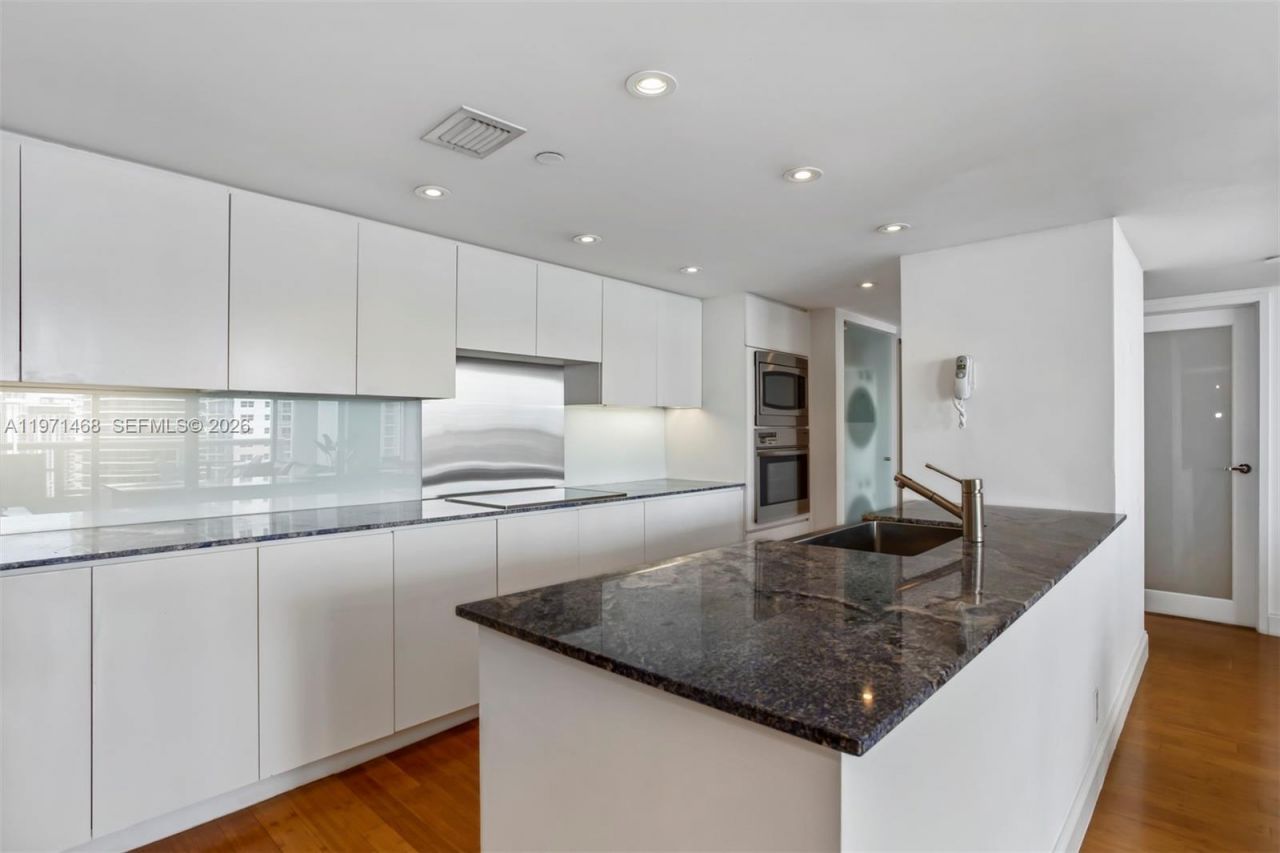1717 N Bayshore Dr, Unit A-2740, Miami, FL 33132 Photo