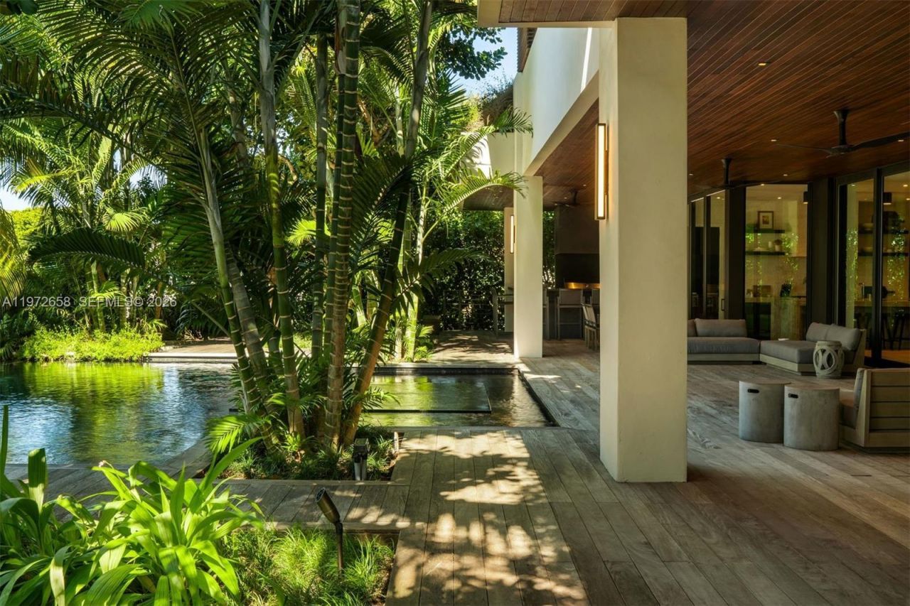 6850 Sunrise Ct , Coral Gables, FL 33133 Photo