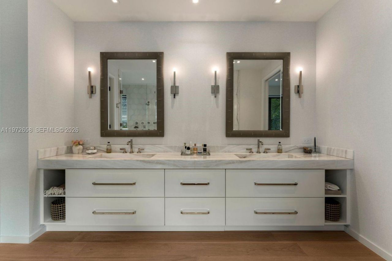 6850 Sunrise Ct , Coral Gables, FL 33133 Photo