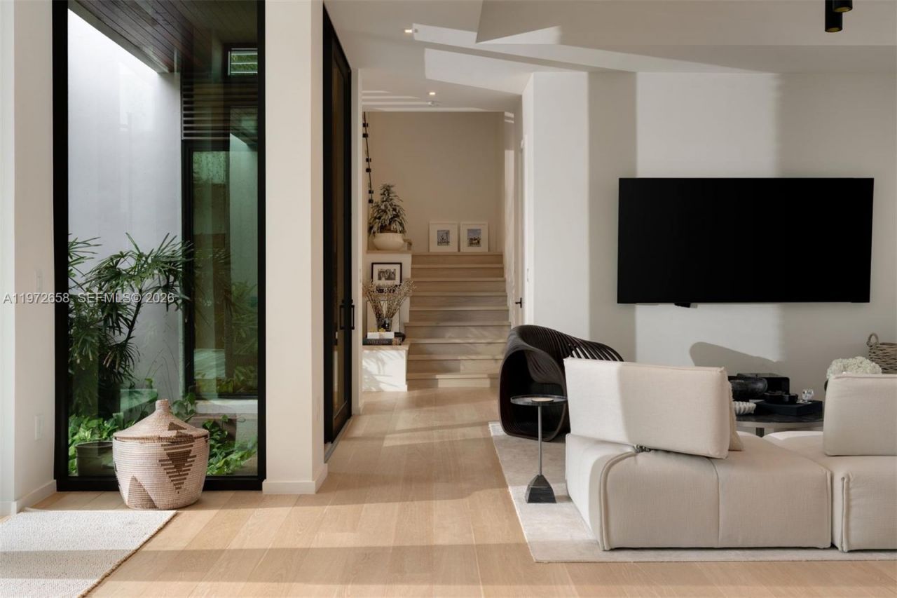 6850 Sunrise Ct , Coral Gables, FL 33133 Photo