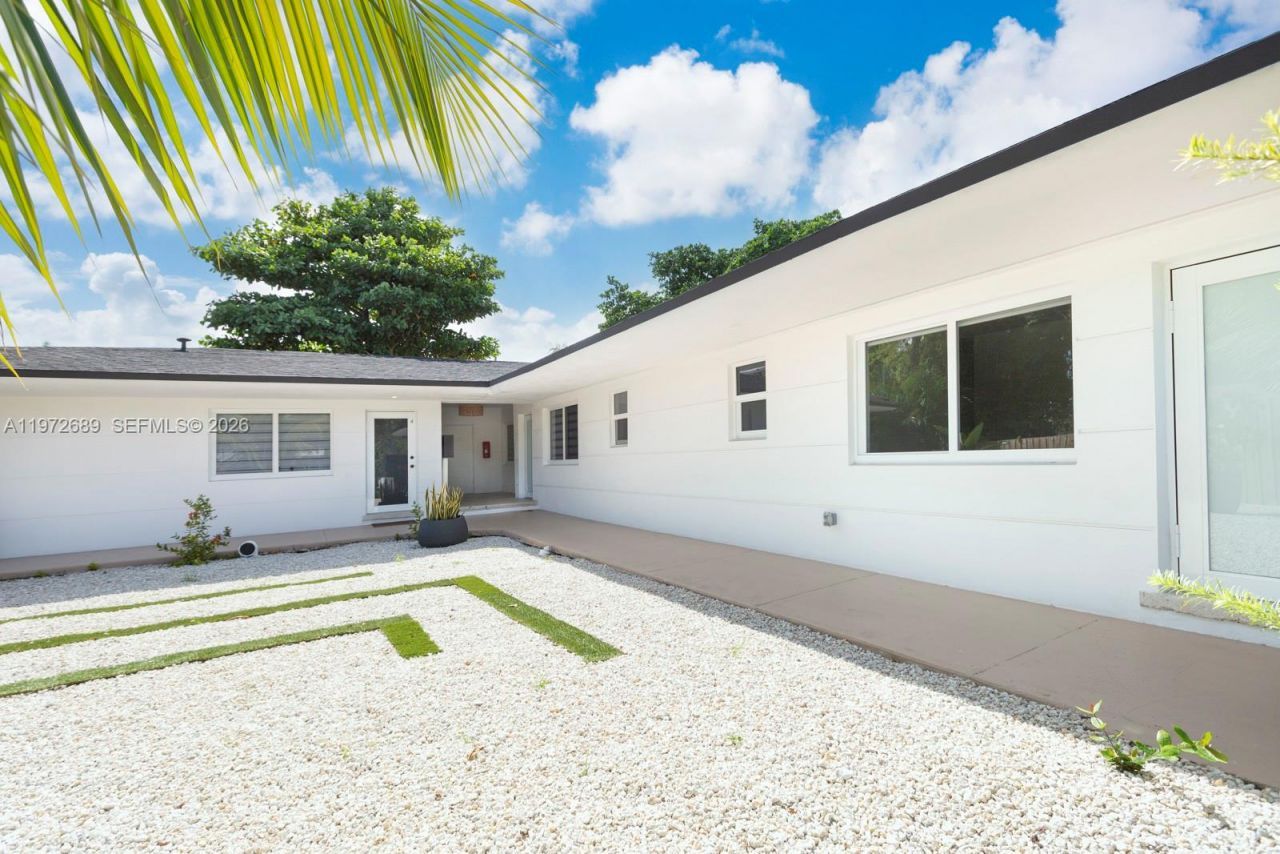 7800 NE 10th Ct, Unit 1, Miami, FL 33138 Photo