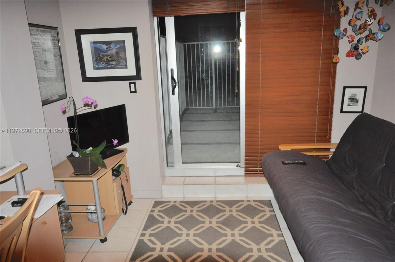 2829 Indian Creek Dr, Unit PH-3, Miami Beach, FL 33140 Photo