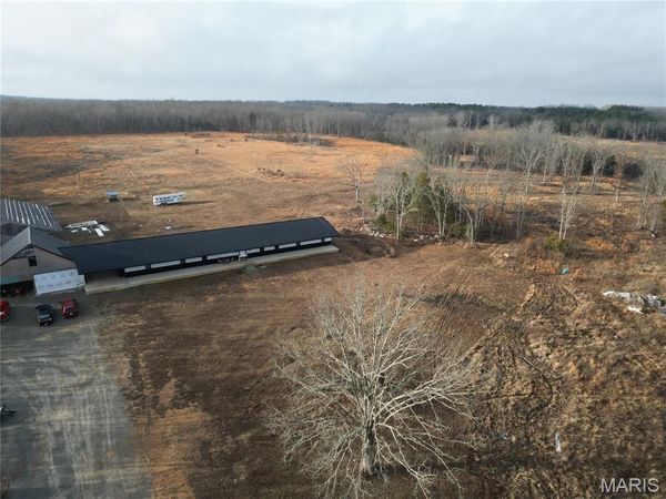 4800 Pebble Lane , Farmington, MO 63640