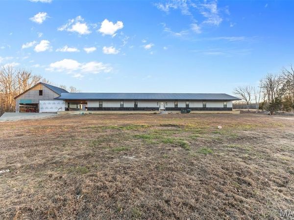 4800 Pebble Lane , Farmington, MO 63640