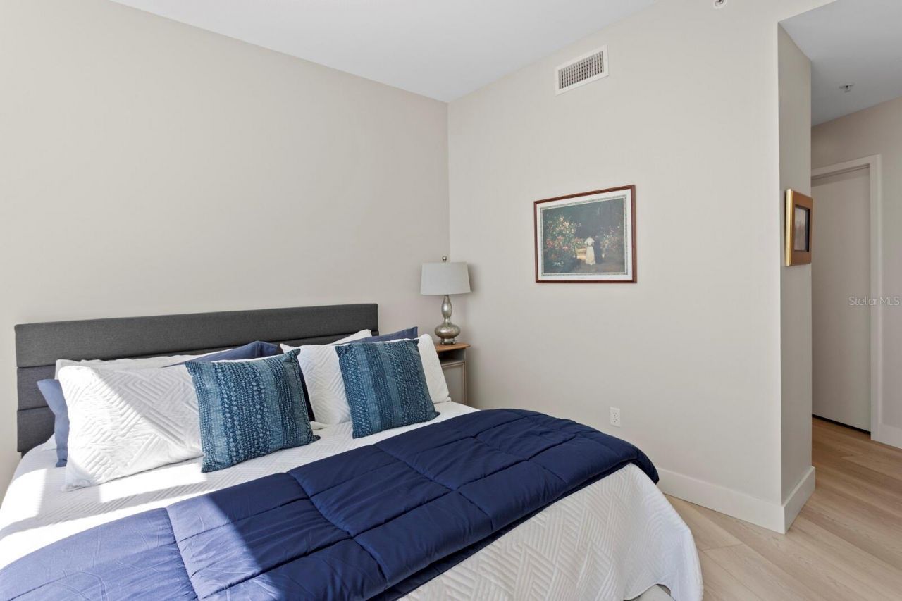 175 1st Street S, Unit 2106, Saint Petersburg, FL 33701 Photo