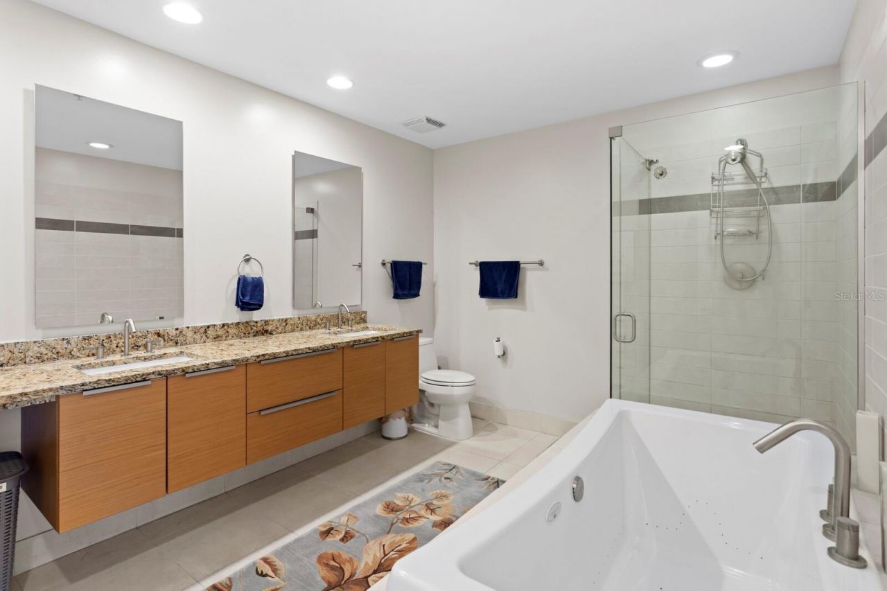 175 1st Street S, Unit 2106, Saint Petersburg, FL 33701 Photo