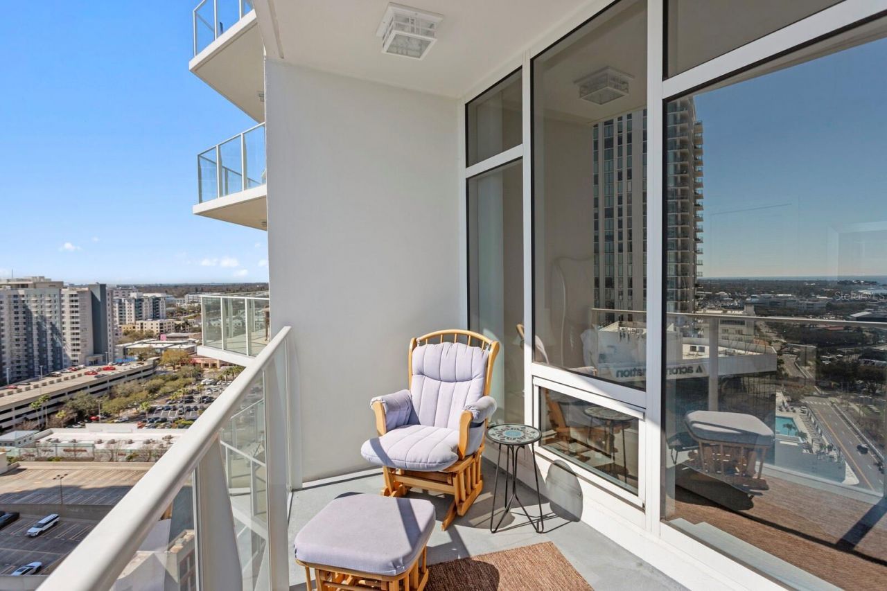 175 1st Street S, Unit 2106, Saint Petersburg, FL 33701 Photo