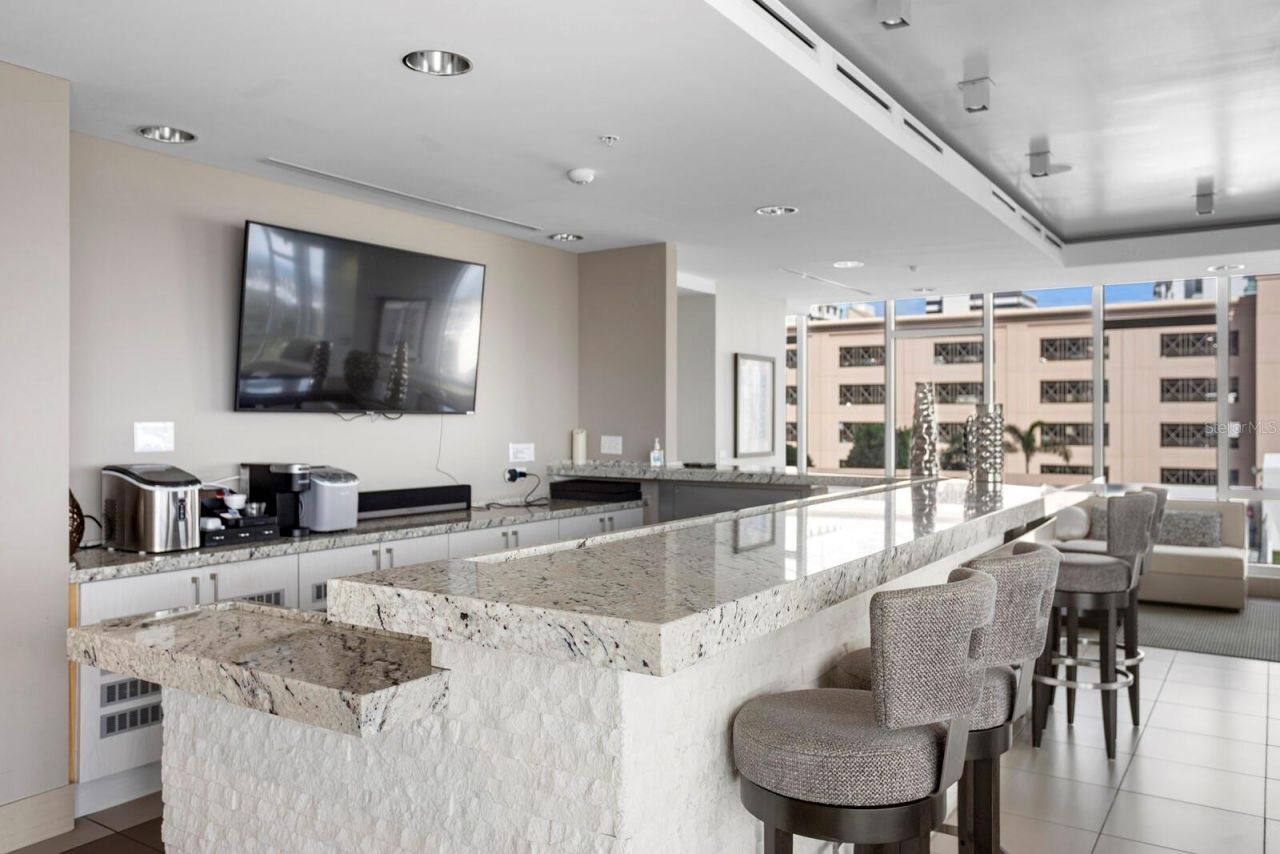 175 1st Street S, Unit 2106, Saint Petersburg, FL 33701 Photo