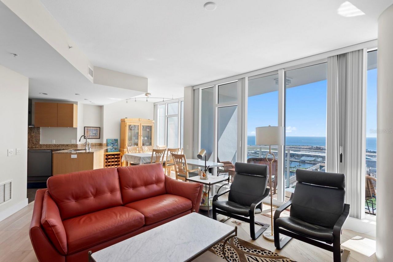 175 1st Street S, Unit 2106, Saint Petersburg, FL 33701 Photo