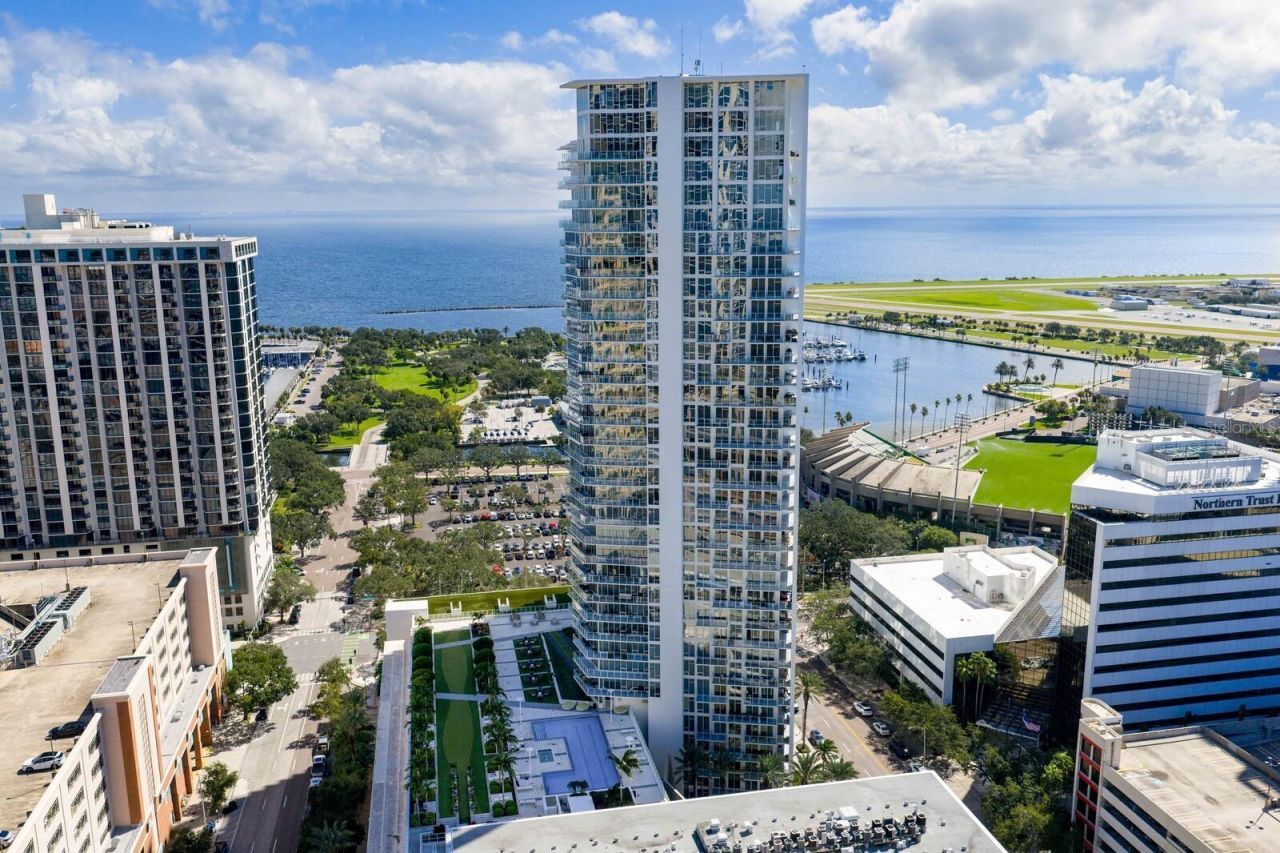175 1st Street S, Unit 2106, Saint Petersburg, FL 33701 Photo
