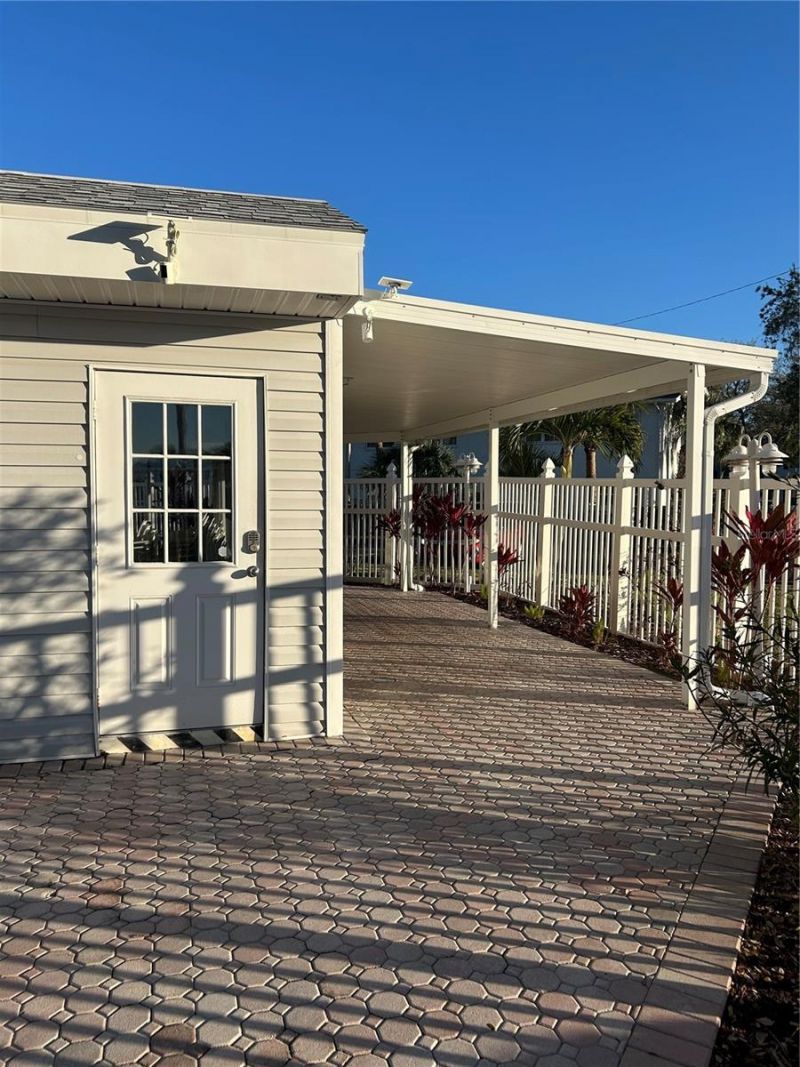 6924 Stones Throw Circle N, Unit 8306, Saint Petersburg, FL 33710 Photo