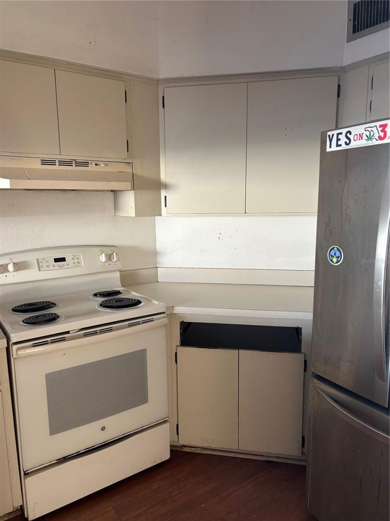 6924 Stones Throw Circle N, Unit 8306, Saint Petersburg, FL 33710 Photo